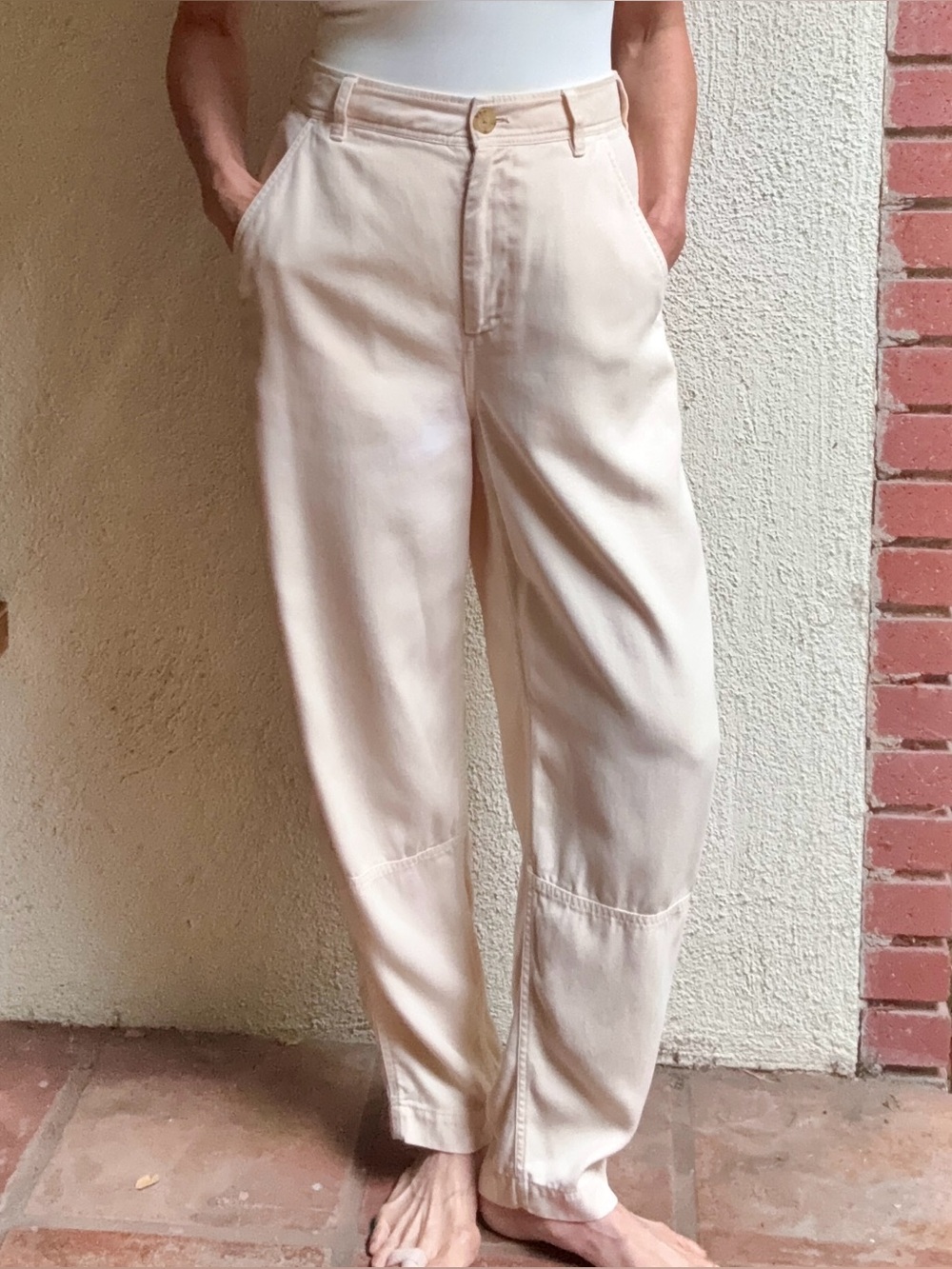 Everlane Cream High-Waist Relaxed Trousers in Cream, Size 2